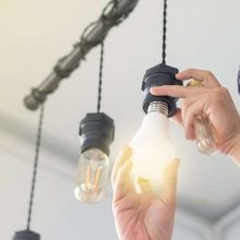 Как экономить электроэнергию в домашних условиях
